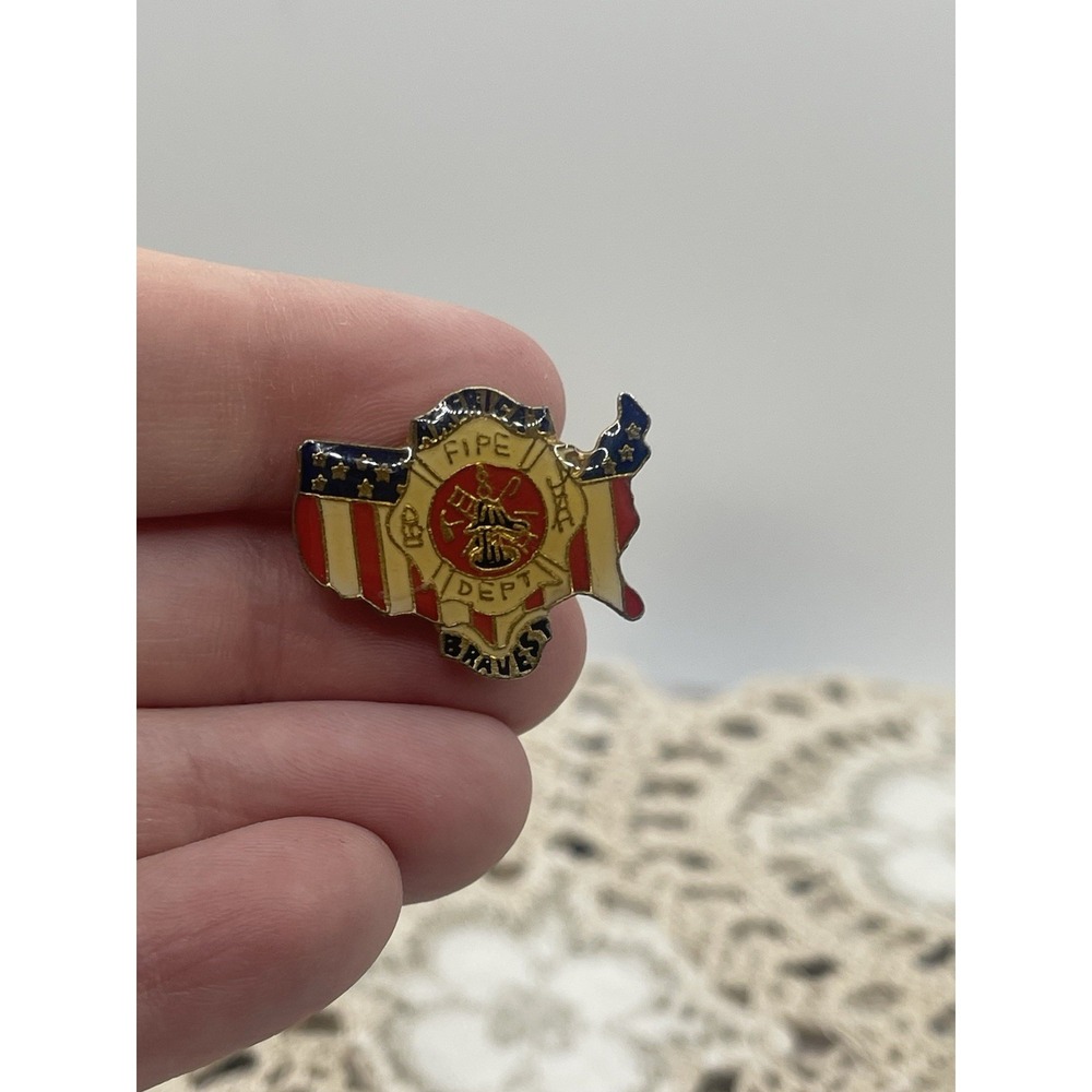 Vtg 🇺🇸 Americas Bravest Fire Dept USA Shaped  Gold Tone Lapel Pin